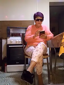 Ely Elenita online show from 11, 11, 2025