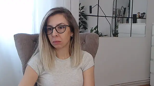 SukyGirl online show from 27, 1, 2025