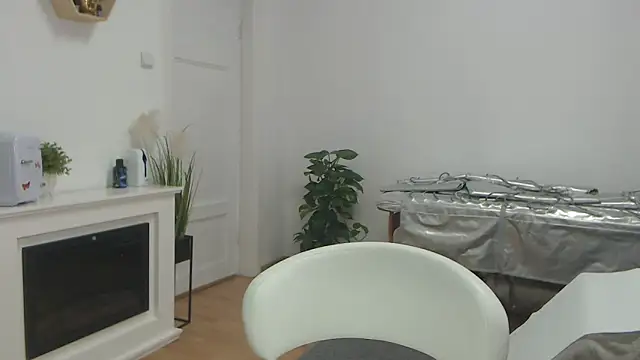 SukyGirl online show from 27, 2, 2025