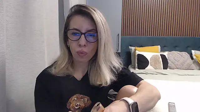 SukyGirl online show from 6, 3, 2025