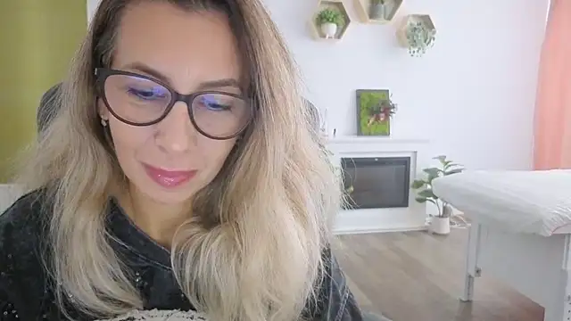 SukyGirl online show from 24, 9, 2025