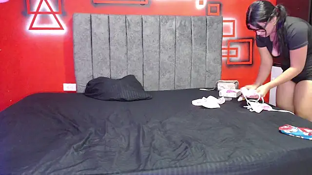 dirty couple22 online show from 5, 10, 2025