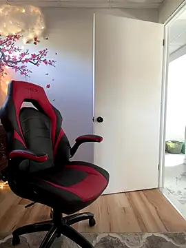 Snapshot of Sweetleeahxx chatting on 1, 10, 2025 Sweetleeahxx online show from 1, 10, 2025