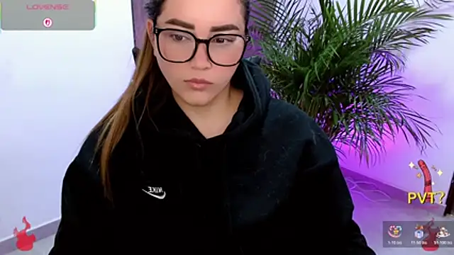 Snapshot of Lucia_star__ chatting on 23, 6, 2026 Lucia star online show from 23, 6, 2026