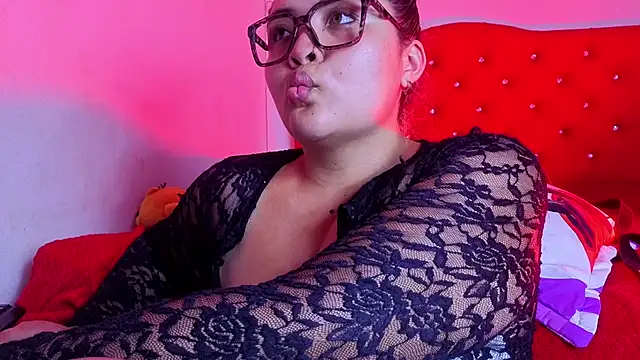 Agatha humidity online show from 22, 4, 2026