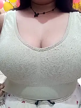 Snapshot of cute-mahek chatting on 10, 5, 2026 cute-mahek online show from 10, 5, 2026
