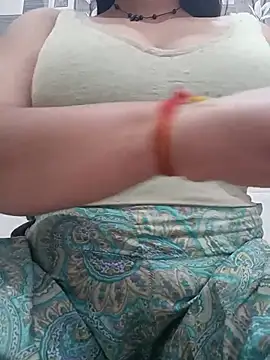 Snapshot of cute-mahek chatting on 15, 5, 2026 cute-mahek online show from 15, 5, 2026