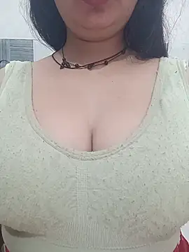Snapshot of cute-mahek chatting on 12, 6, 2026 cute-mahek online show from 12, 6, 2026