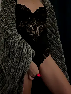 vilaineblonde online show from 9, 11, 2025