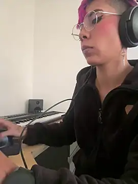 MiaMorgan  online show from 5, 2, 2026