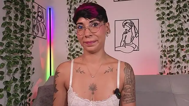 MiaMorgan  online show from 25, 6, 2026