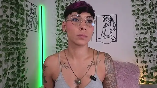 MiaMorgan  online show from 19, 7, 2026