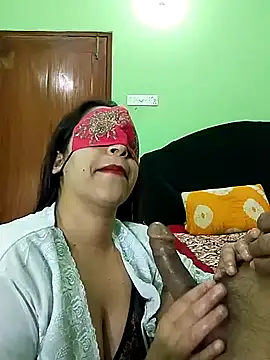 Taniya07 online show from 28, 2, 2025