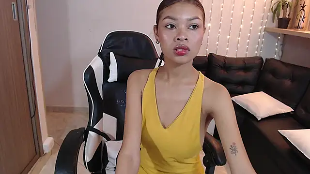 Snapshot of Perla_prg chatting on 17, 2, 2025 Perla prg online show from 17, 2, 2025