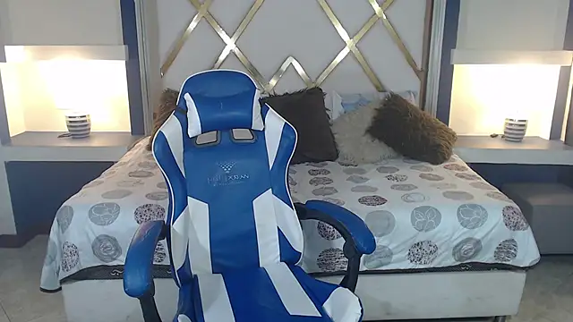 Snapshot of Perla_prg chatting on 1, 3, 2025 Perla prg online show from 1, 3, 2025