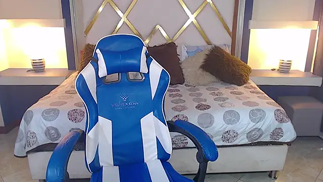 Snapshot of Perla_prg chatting on 1, 3, 2025 Perla prg online show from 1, 3, 2025