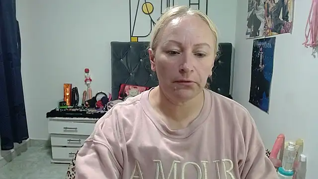 Snapshot of emperabigbootybigass chatting on 15, 5, 2026 emperabigbootybigass online show from 15, 5, 2026