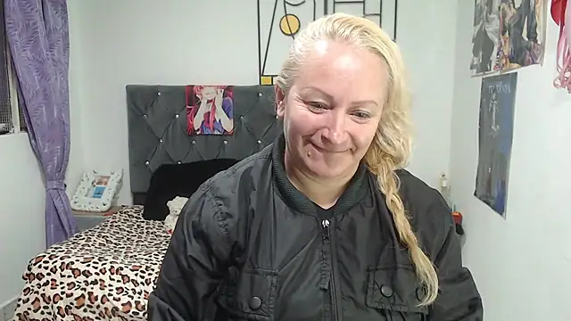 emperabigbootybigass online show from 16, 7, 2026