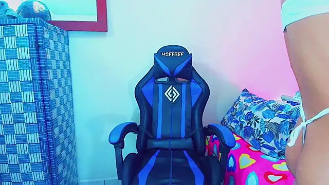 Snapshot of aidaathh chatting on 23, 10, 2025 aidaathh online show from 23, 10, 2025