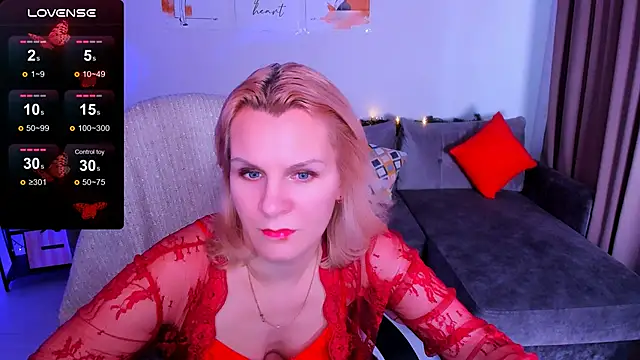 Snapshot of Louisa_Bay chatting on 17, 1, 2025 Louisa Bay online show from 17, 1, 2025