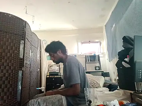 Snapshot of DevinToore chatting on 10, 11, 2025 DevinToore online show from 10, 11, 2025