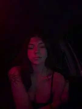 emilycoco online show from 28, 2, 2025