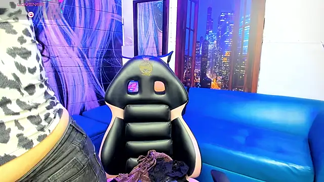 Violetaa diazz online show from 19, 2, 2025