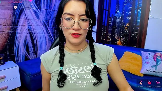 Violetaa diazz online show from 6, 3, 2025