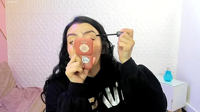 Violetaa diazz online show from 16, 10, 2025