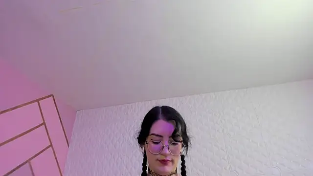 Violetaa diazz online show from 28, 4, 2026