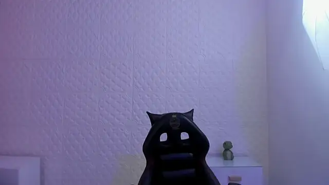 Violetaa diazz online show from 28, 4, 2026