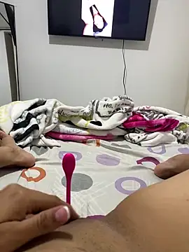 Snapshot of ANYLU19 chatting on 20, 2, 2025 ANYLU19 online show from 20, 2, 2025