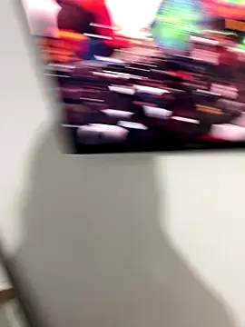 Snapshot of ANYLU19 chatting on 4, 10, 2025 ANYLU19 online show from 4, 10, 2025