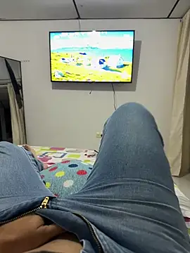 Snapshot of ANYLU19 chatting on 25, 11, 2025 ANYLU19 online show from 25, 11, 2025