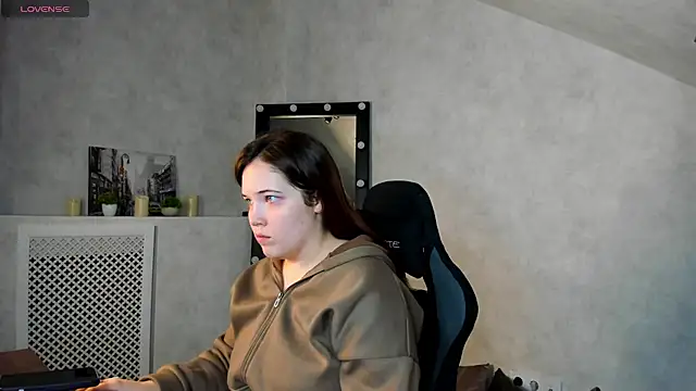 Aliisson Edwards online show from 7, 2, 2025