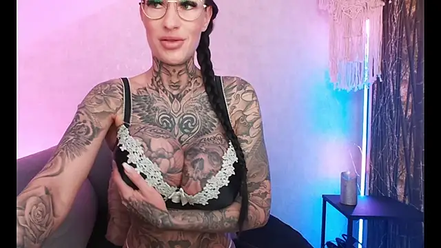 MeganWitch online show from 22, 1, 2025