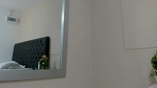  candy jade  online show from 23, 4, 2026