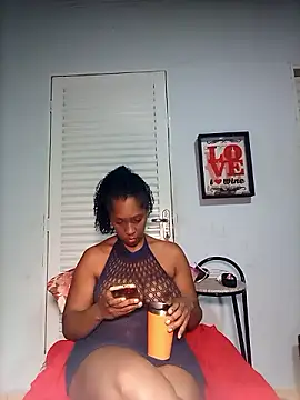 Luhma hot online show from 4, 12, 2024