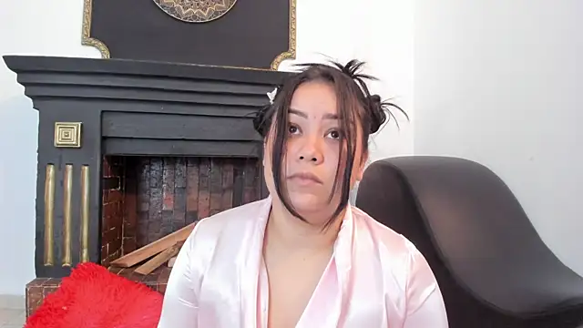 Snapshot of victoriajk chatting on 8, 3, 2025 victoriajk online show from 8, 3, 2025