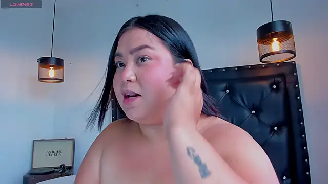 victoriajk online show from 18, 4, 2026