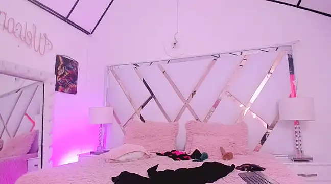 naughty  sara online show from 26, 1, 2025