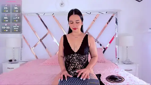 naughty  sara online show from 12, 3, 2025