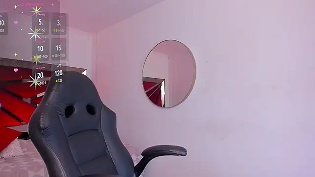 Snapshot of GiaFu chatting on 21, 2, 2025 GiaFu online show from 21, 2, 2025