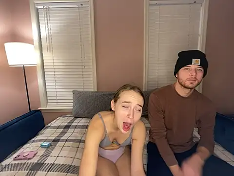 Maxinebabyyy online show from 4, 1, 2025