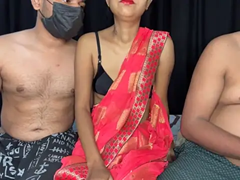 Snapshot of saviverma2024 chatting on 15, 7, 2026 saviverma2024 online show from 15, 7, 2026