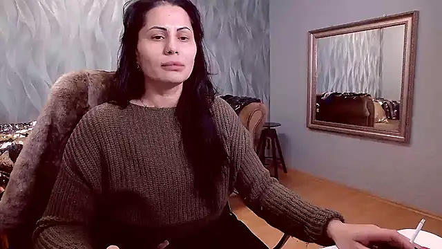 Sara Poison online show from 4, 2, 2025