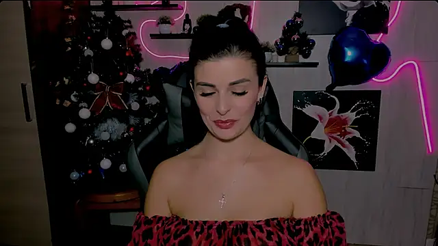 Snapshot of KayWuds chatting on 8, 1, 2025 KayWuds online show from 8, 1, 2025