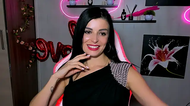 Snapshot of KayWuds chatting on 7, 3, 2025 KayWuds online show from 7, 3, 2025