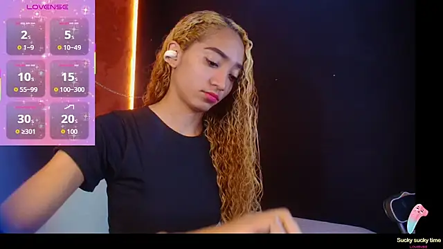 Snapshot of Charlotte_Love10 chatting on 17, 9, 2025 Charlotte Love10 online show from 17, 9, 2025