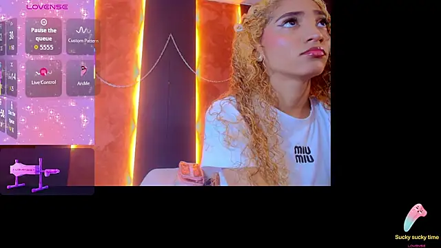 Snapshot of Charlotte_Love10 chatting on 23, 9, 2025 Charlotte Love10 online show from 23, 9, 2025